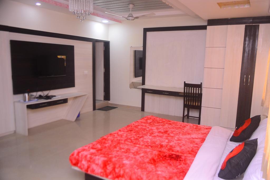 Hotel Samridhi Udaipur Habitación foto